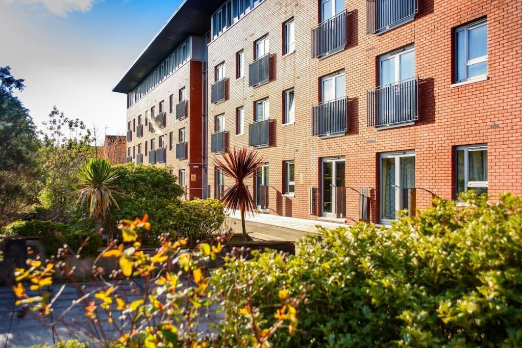 Fabulous Modern Luxury Apartment Sleeps 6- Parking Belfast Extérieur photo