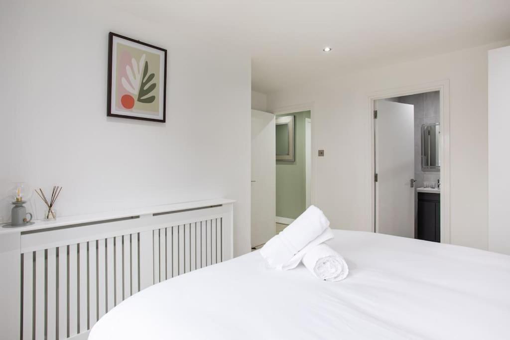 Fabulous Modern Luxury Apartment Sleeps 6- Parking Belfast Extérieur photo